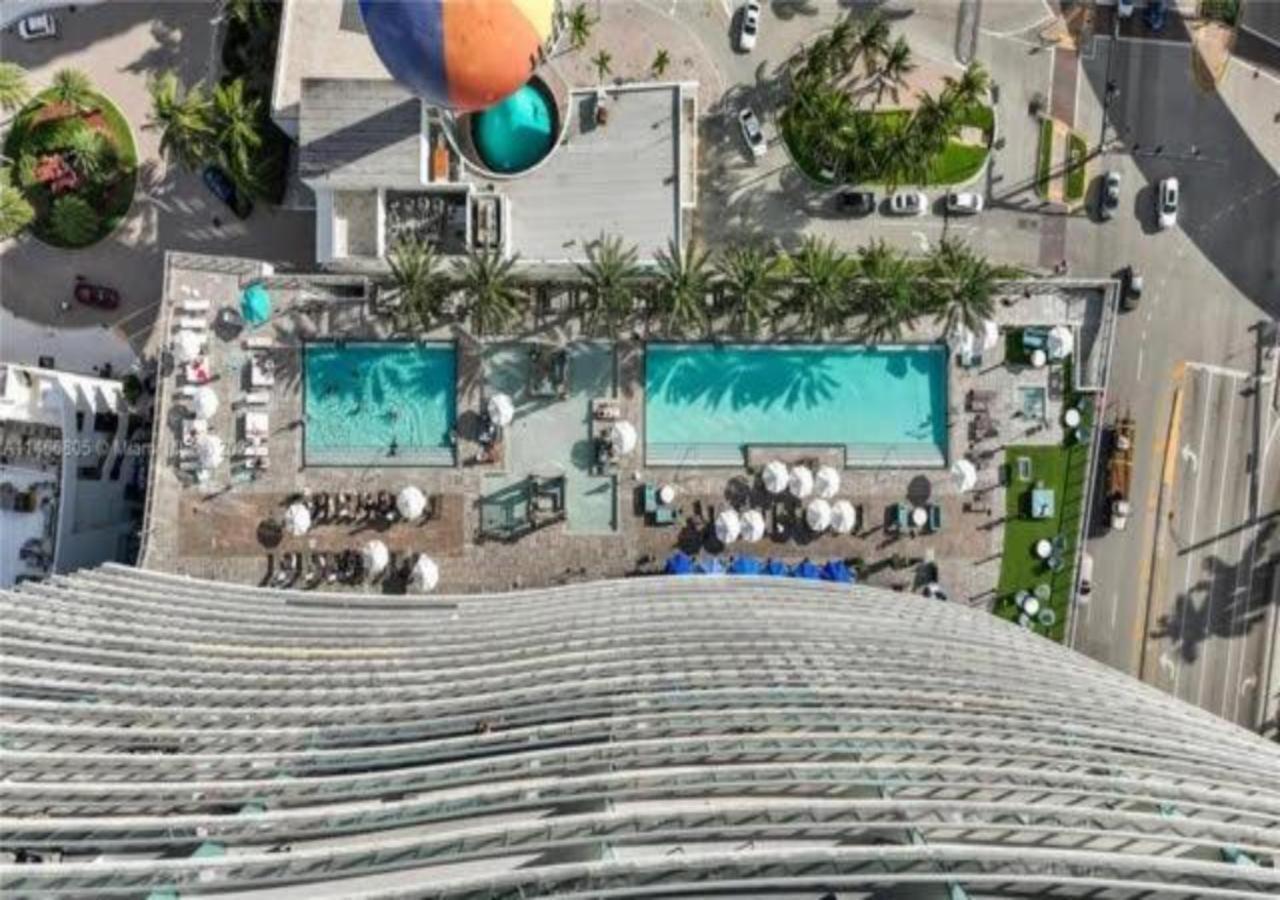 High Floor Corner 2 Bdr At Lyfe Resort Hollywood Eksteriør bilde